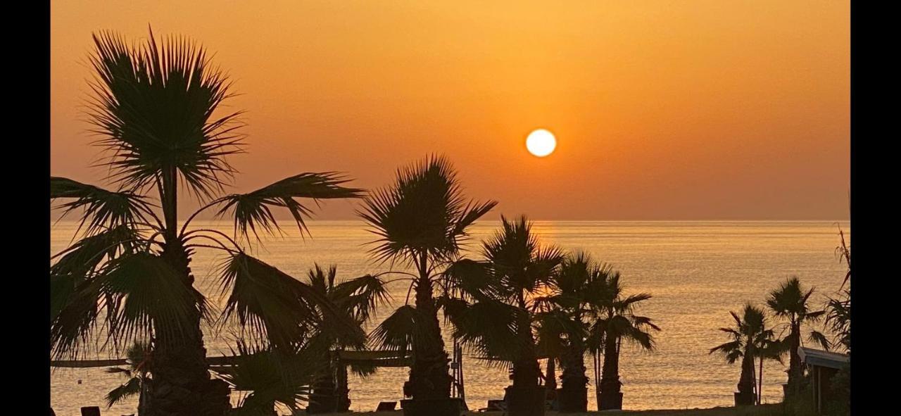 Baia San Lorenzo Reitani Kültér fotó
